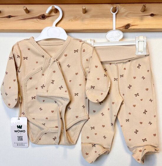 Komplekts bēšs ar bantītēm