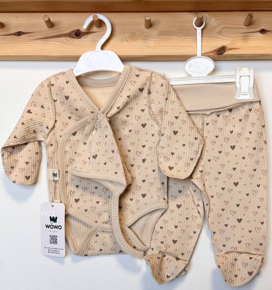 Bēšs ar sirsniņām - vīles ārpusē