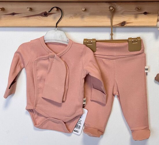 Gaiši rozā komplekts