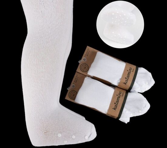 Baltas ar neslīdošām pēdiņām