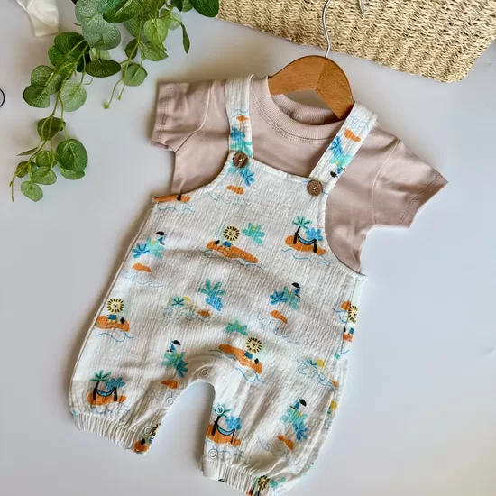 Komplekts ar muslina šortiem